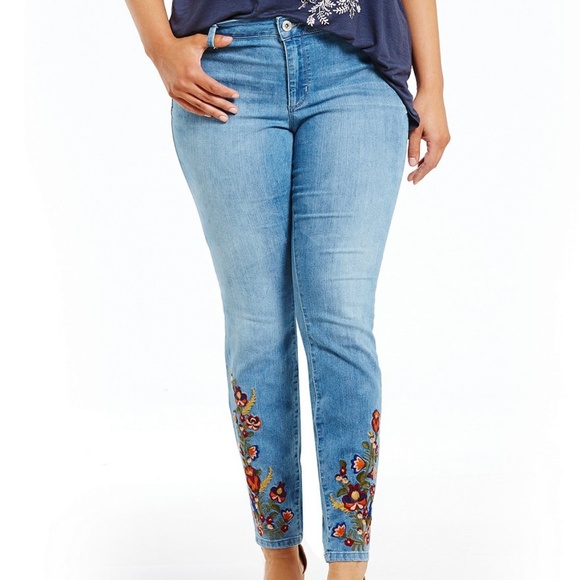 jessica simpson plus size kiss me super skinny jeans
